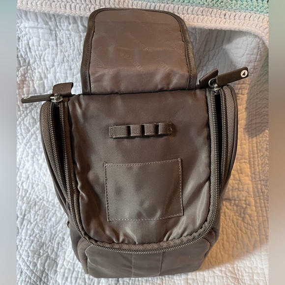 Lug toiletry bag - Picture 4 of 6